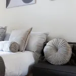 Modern & Cozy Studio, 15Mins Walk To Notting Hill! 2