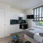 Modern & Cozy Studio, 15Mins Walk To Notting Hill! 2