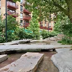 London Zone 1 House With Secure Garden