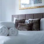 Modern & Trendy 1-Bed In Earl\'S Court!