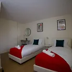 2 Bed Flat With Easy Access To Excel, Central London, City Airport, O2