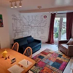 Entire Ground Floor Flat, Free Off-Street Parking And Large Garden