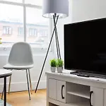 Luxury Urban Living - 1 Bdr