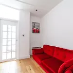 Spacious Retreat 2-Bed In Popular Camden Town
