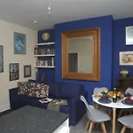 Camden Town Quirky Cosy Flat