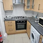 Savers Apartment Close To Emirates Stadium!
