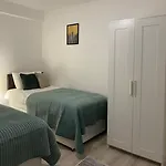 Private Room In Sidmouth Street, Kings Cross