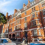 Luxury 2 Bed Apartment In The Heart Of Mayfair Your Stylish London Retreat 4Th Floor No Lift