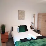 Cosy Home Near Central London E1