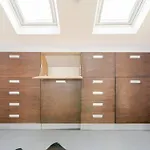Luxurious & Modern 2 Bedroom Notting Hill Townhouse