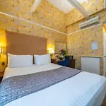 Hotel La Place