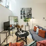 Al Central-Soho-Chinatown-Coventgarden-Cozy-Onebed