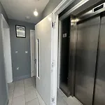 Luxury Room In Rooftop Penthouse In Central London, Shared Flat
