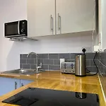 Elegant Studio