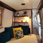 Lovely Canal Boat In Little Venice By Paddington For Family & Friends