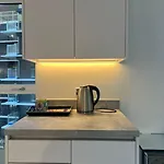 Entire 1 Bedroom Apartment