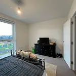 Entire 1 Bedroom Apartment