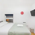 Studio9 Rooms - Next To Emirates Stadium - Budget Rooms With Shared Bathroom
