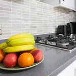 Studio9 Rooms - Next To Emirates Stadium - Budget Rooms With Shared Bathroom