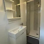 En-Suite Near Everything. Shepherd\'S Bush - London