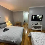 Central Ground Floor Studio