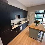 Parkside Modern Beauty