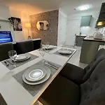 Stylish Getaway In Central London