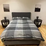 Aldgate East 2 Bedroom Flat