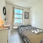 Paddington Residences 1Min To Tube Station
