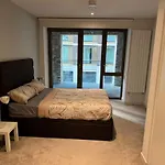 2 Bed Apartment London By Excel