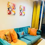 Luxurious Apt With River Views In Canary Wharf