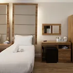 Royal Eagle Hotel