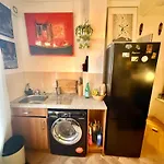 Stylish Flat In Central London!