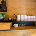 Spacious Cabin London Canary Wharf Free Parking B&B