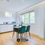 Stylish 2 Bedroom Flat By Ls2G Short Lets & Serviced Accommodation Greater London With Balcony And Easy Central Access