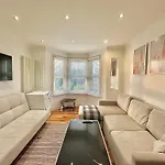 Clapham Apartment