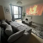 O2 & Excel Zone 2 Sleeps 6