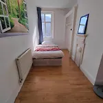 Large House In London\'S Trendiest Area