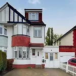 Eejs Charming London 6 Bedroom Home - With Large Garden