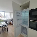 4 Bedroom Flat Near Parks&Transportation - 7 Ppl