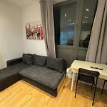 Comfortable - Cosy - Budget Studios In City Center