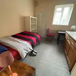 Single Room 10 Minutes To Central London