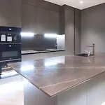Soho Living - Stylish Duplex 2-Bedroom Apartment In Vibrant Soho