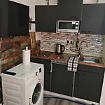 Studio Apartment In Bayswater