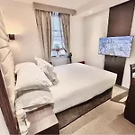 Central Boutique Room 202