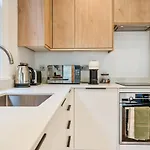 The Urban Retreat