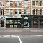 2Bed 2Bath Stunning Shoreditch Apartment