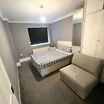 Apartment Just 10Mins Walk From The Shard!!!