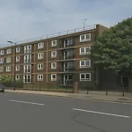 2 Bed Flat Near Westfield London