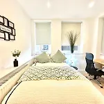 Luxury Family Apartment In Marylebone